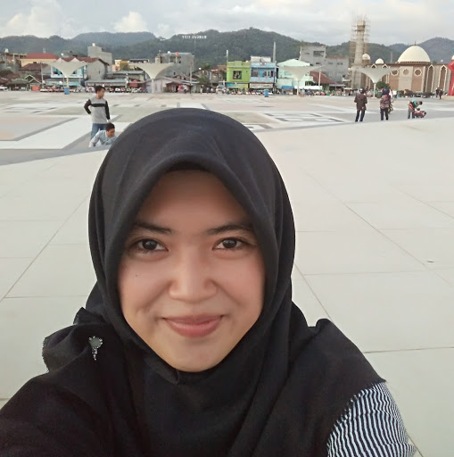 Hanifah Nuraeni Suteja